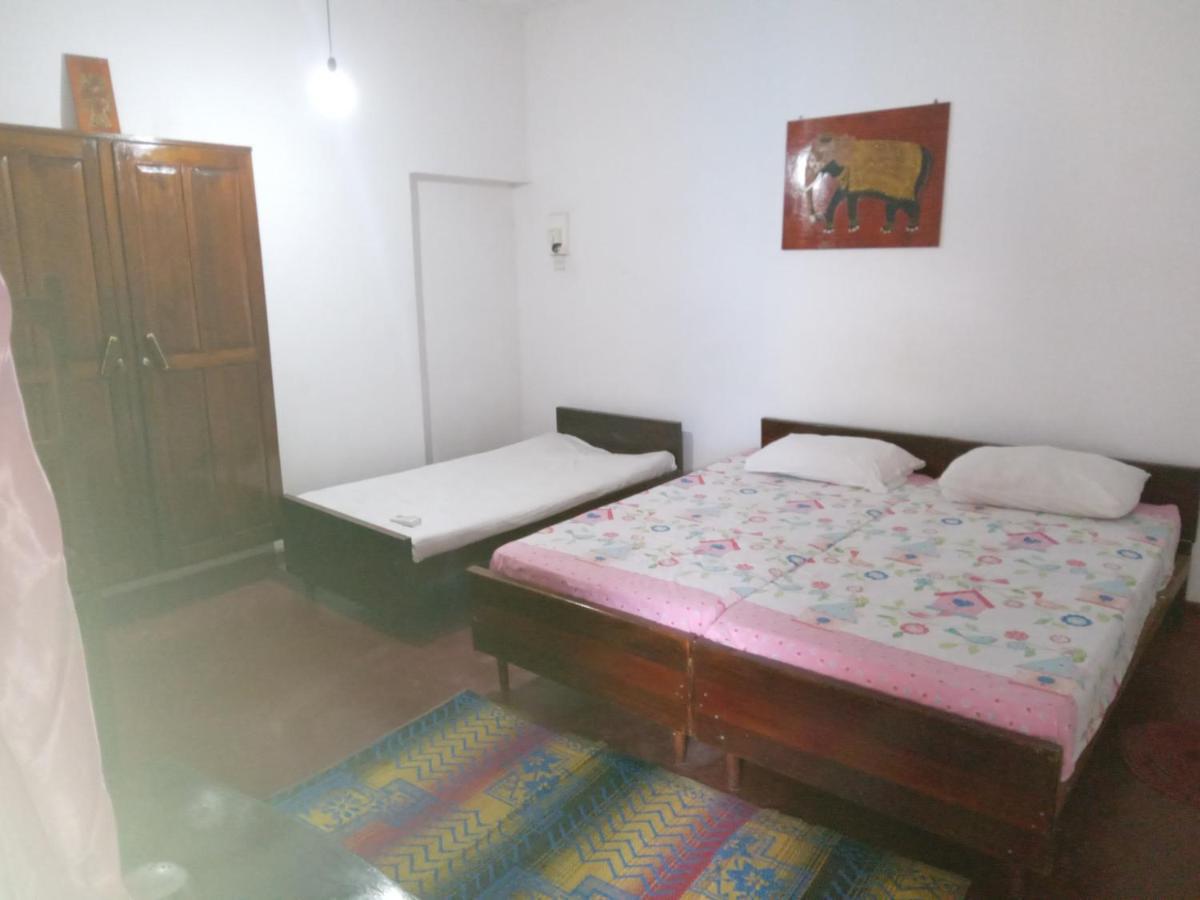 Aeroform Homestay Negombo Buitenkant foto